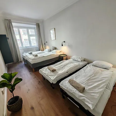 Flat In Zizkov -102- Apartman