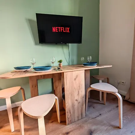Flat In Zizkov -102- Apartman