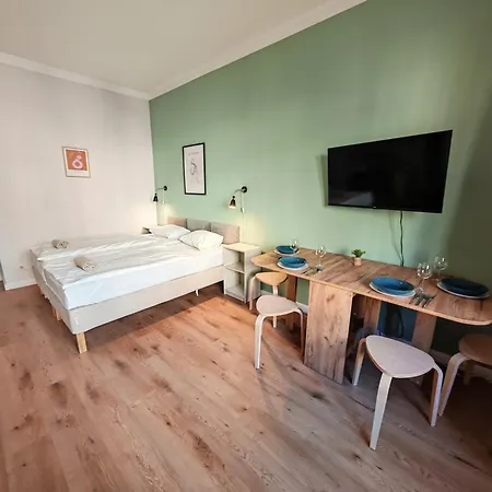 Flat In Zizkov -102- Daire *