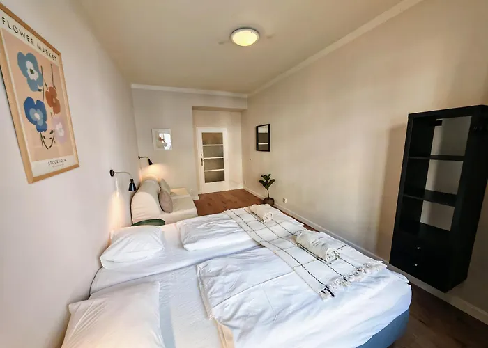 Flat In Zizkov -102- *