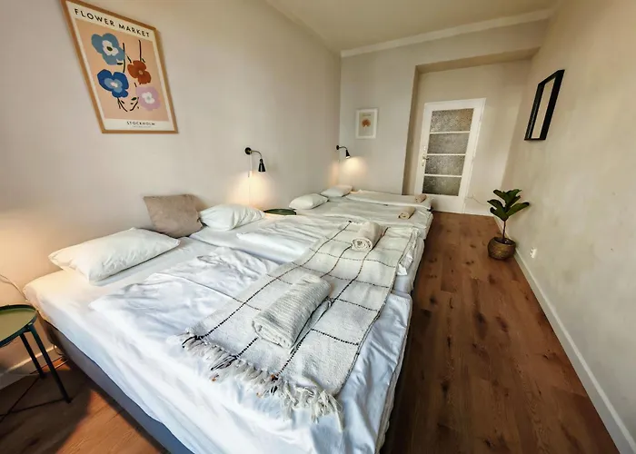 アパート Flat In Zizkov -102-