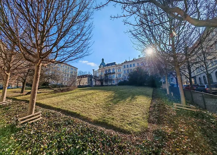 Flat In Zizkov -102- *